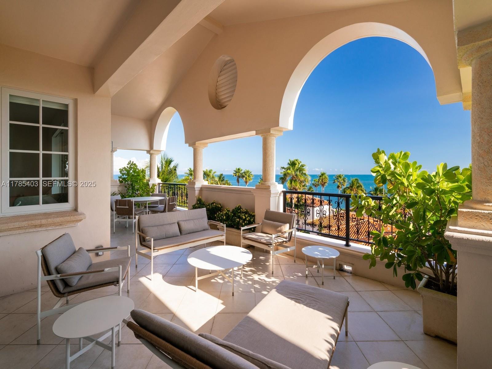 19152 Fisher Island Drive 19152, Miami Beach, FL 33109 photo 2