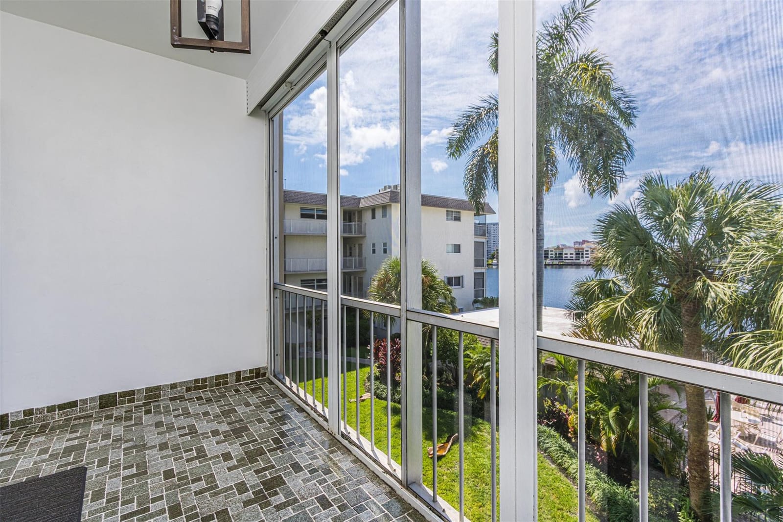 2200 Diana Drive 312 — photo 12