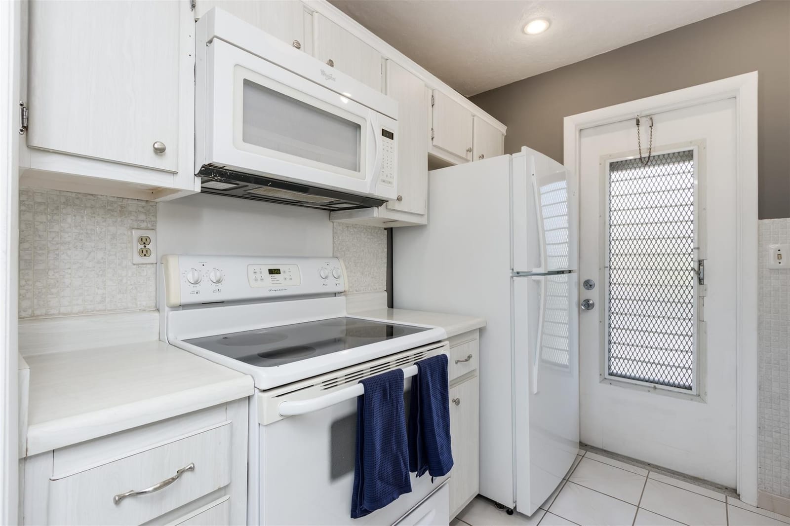 2200 Diana Drive 312, Hallandale Beach, FL 33009 photo 23