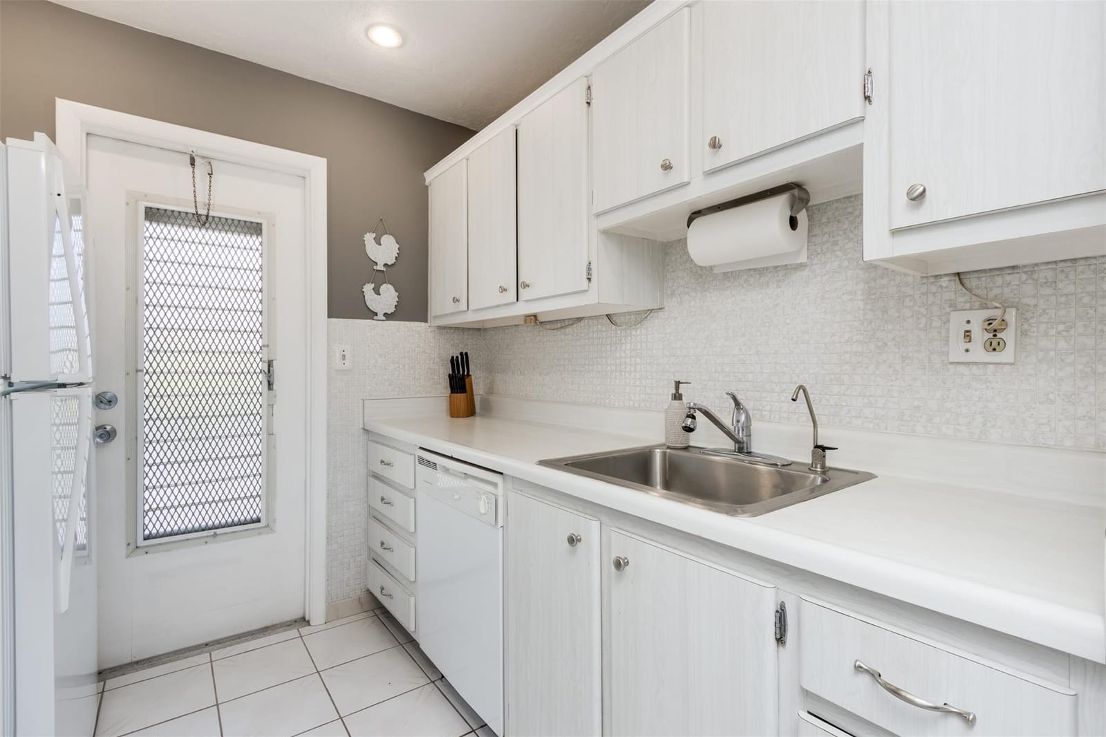 2200 Diana Drive 312, Hallandale Beach, FL 33009 photo 24