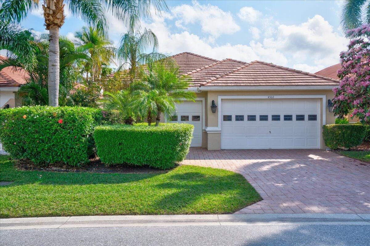 4502 Hazleton Lane, Lake Worth, FL 33449 photo 2