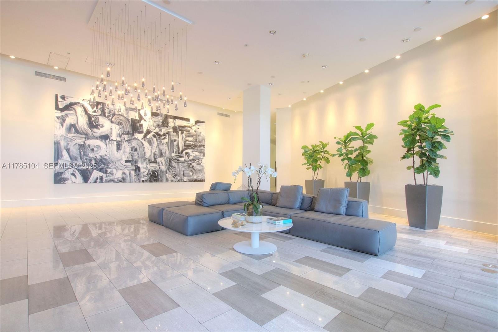 2001 Meridian Avenue 412, Miami Beach, FL 33139 photo 29