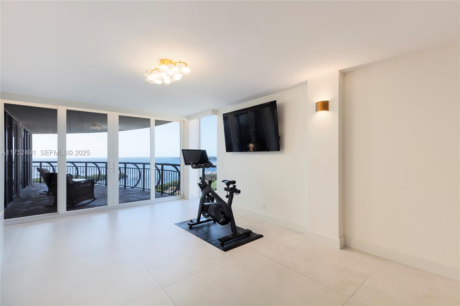 2843 S Bayshore Drive P3C&D — photo 10