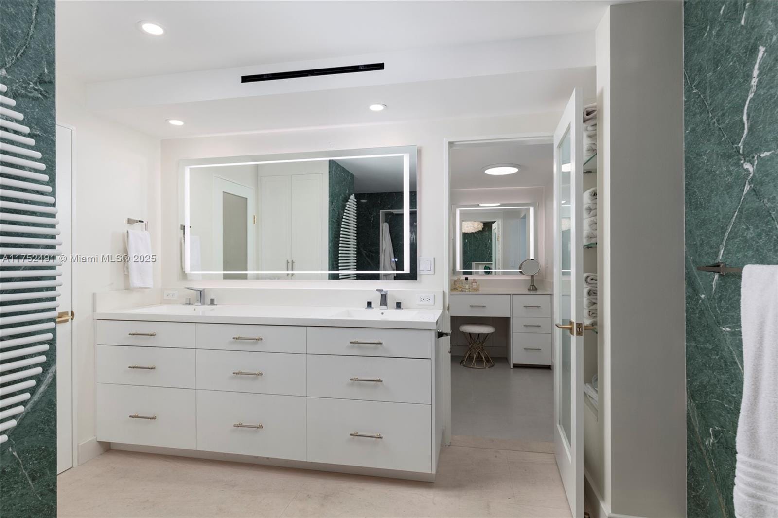 2843 S Bayshore Drive P3C&D — photo 12
