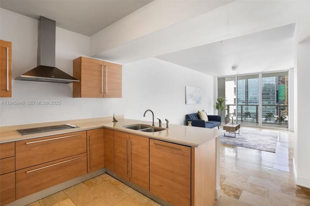 218 SE 14th Street 1904, sold in The Emerald At Brickell C, Miami, FL