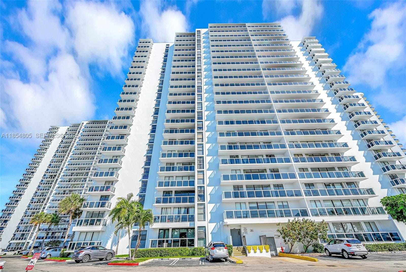 20505 E Country Club Drive 137, Aventura, FL 33180 photo 14