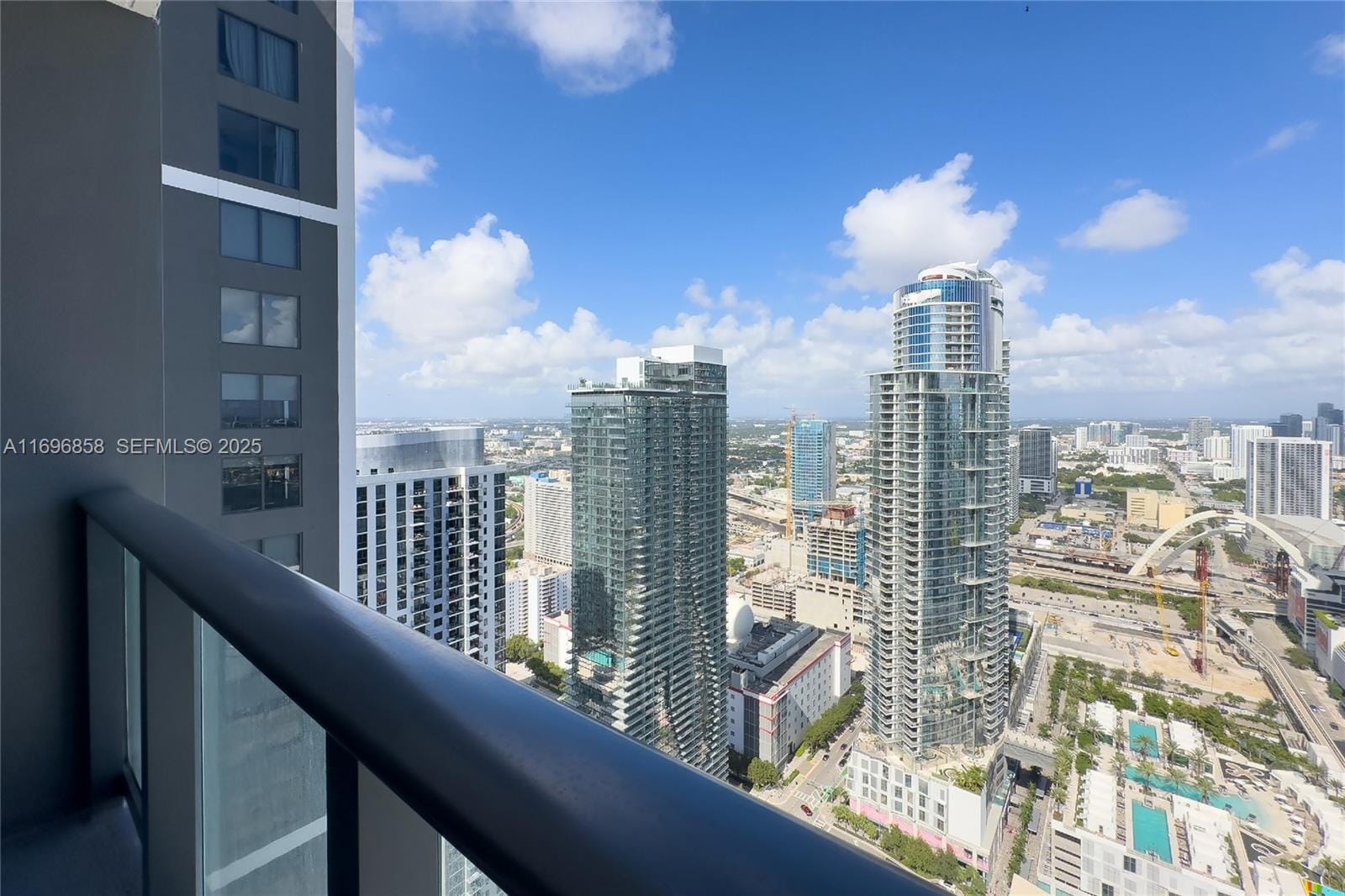159 NE 6th Street 4513, Miami, FL 33132 photo 19