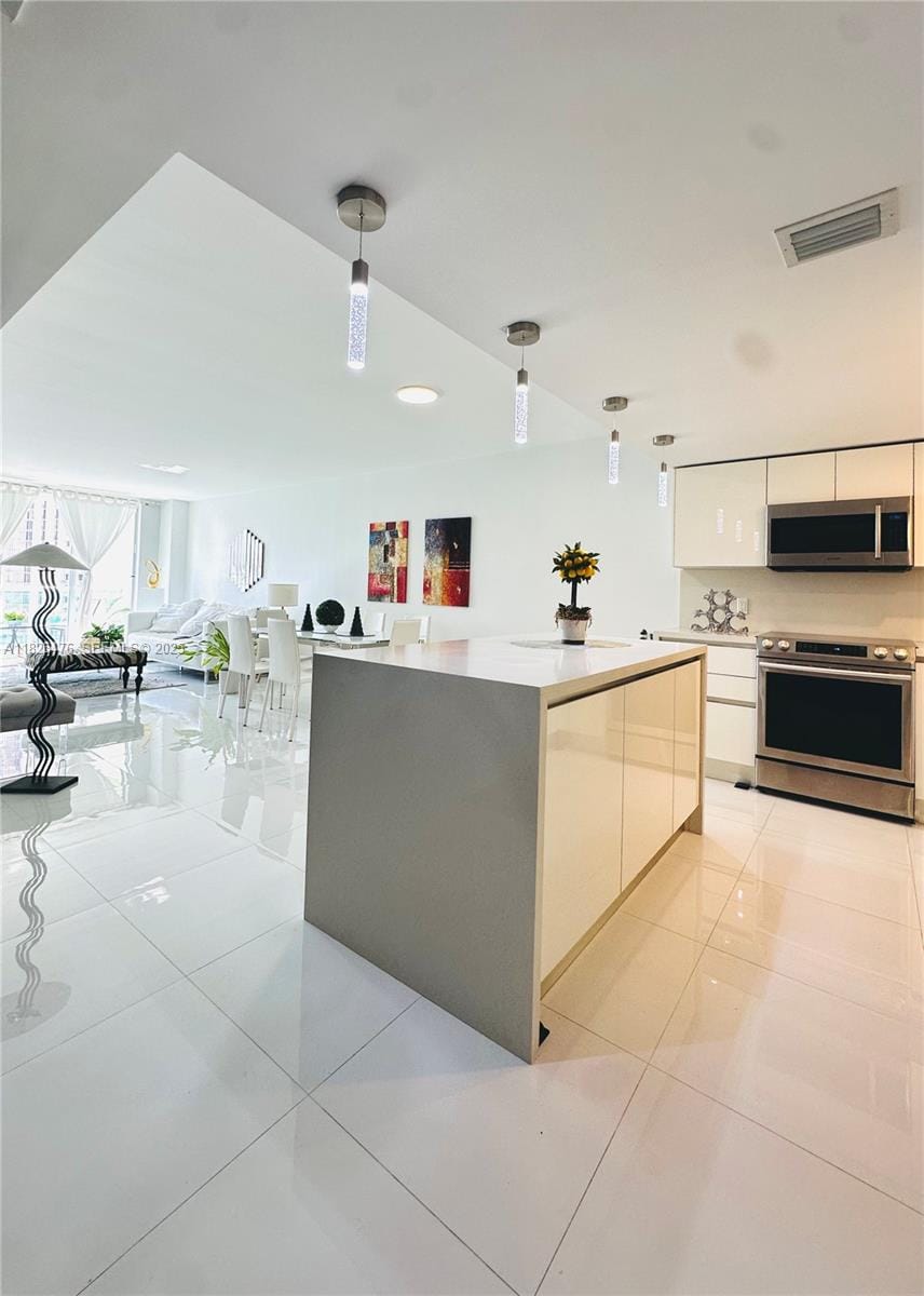 19390 Collins Avenue 911, Sunny Isles Beach, FL 33160 photo 19