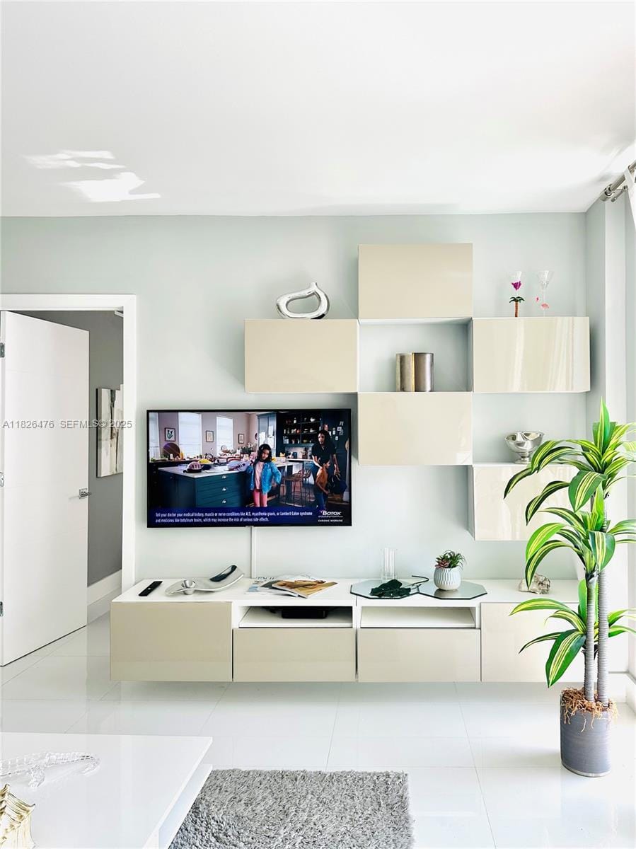19390 Collins Avenue 911 — photo 10