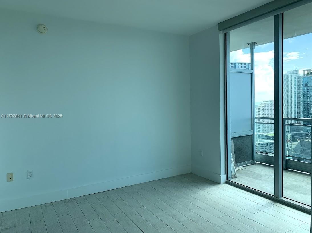 92 SW 3rd Street 3903 — photo 12