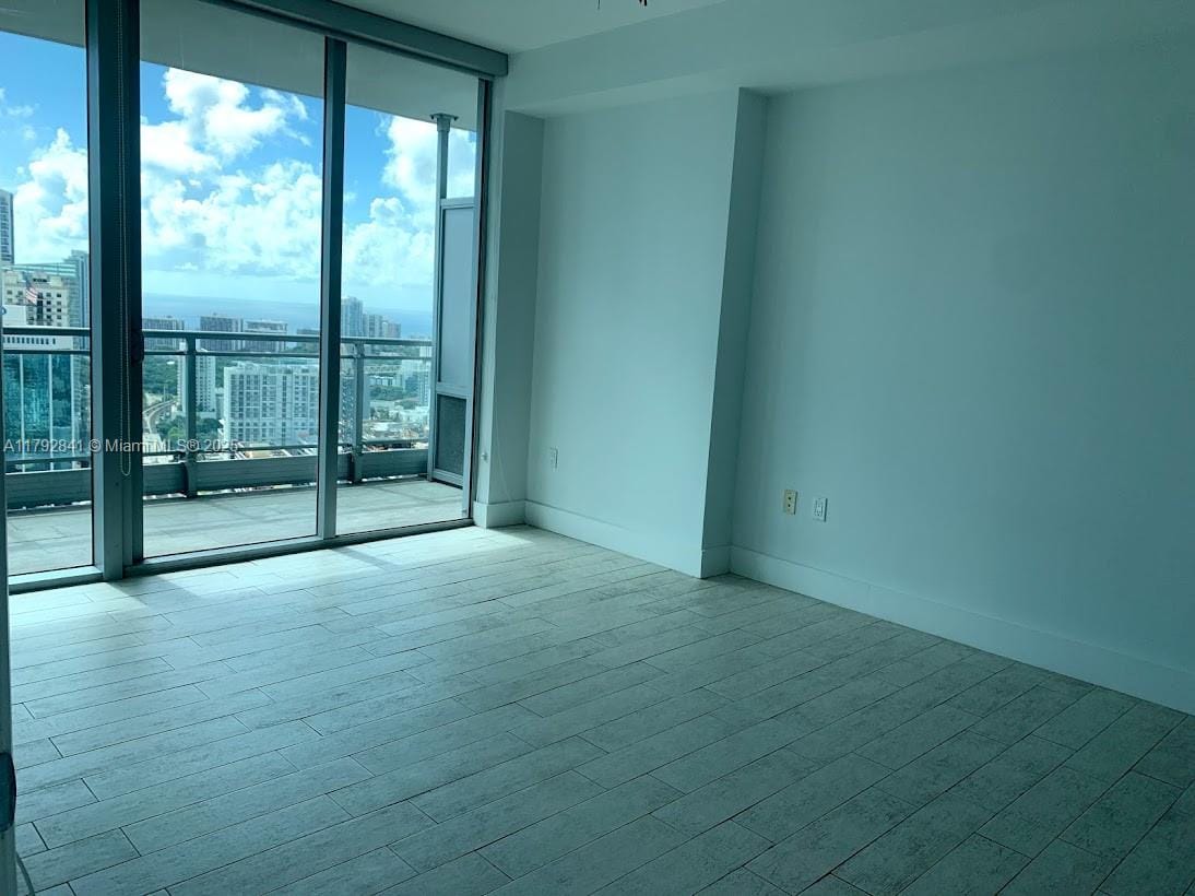 92 SW 3rd Street 3903, Miami, FL 33130 photo 13