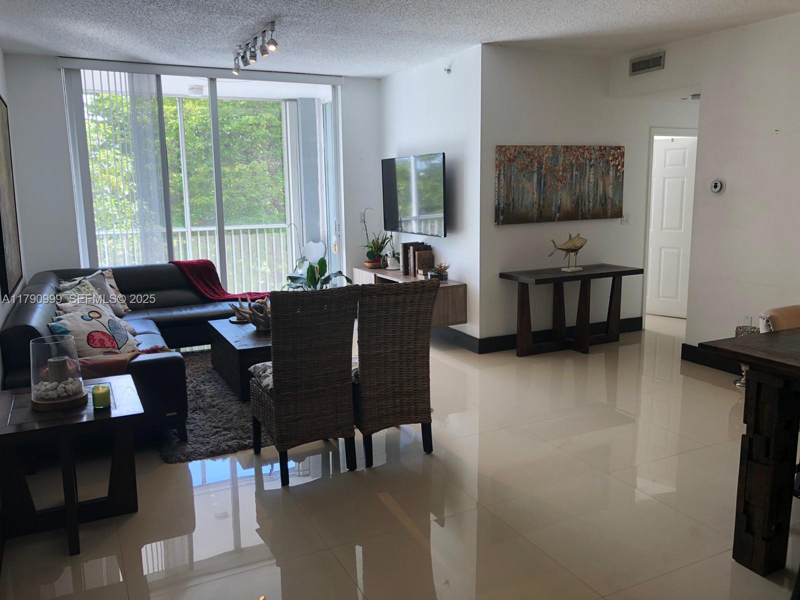 9725 NW 52nd Street 407, Doral, FL 33178, Doral