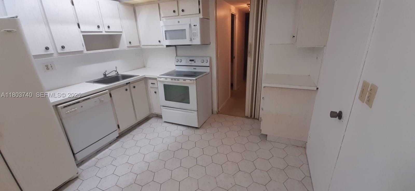251 174th Street 1711, Sunny Isles Beach, FL 33160 photo 15