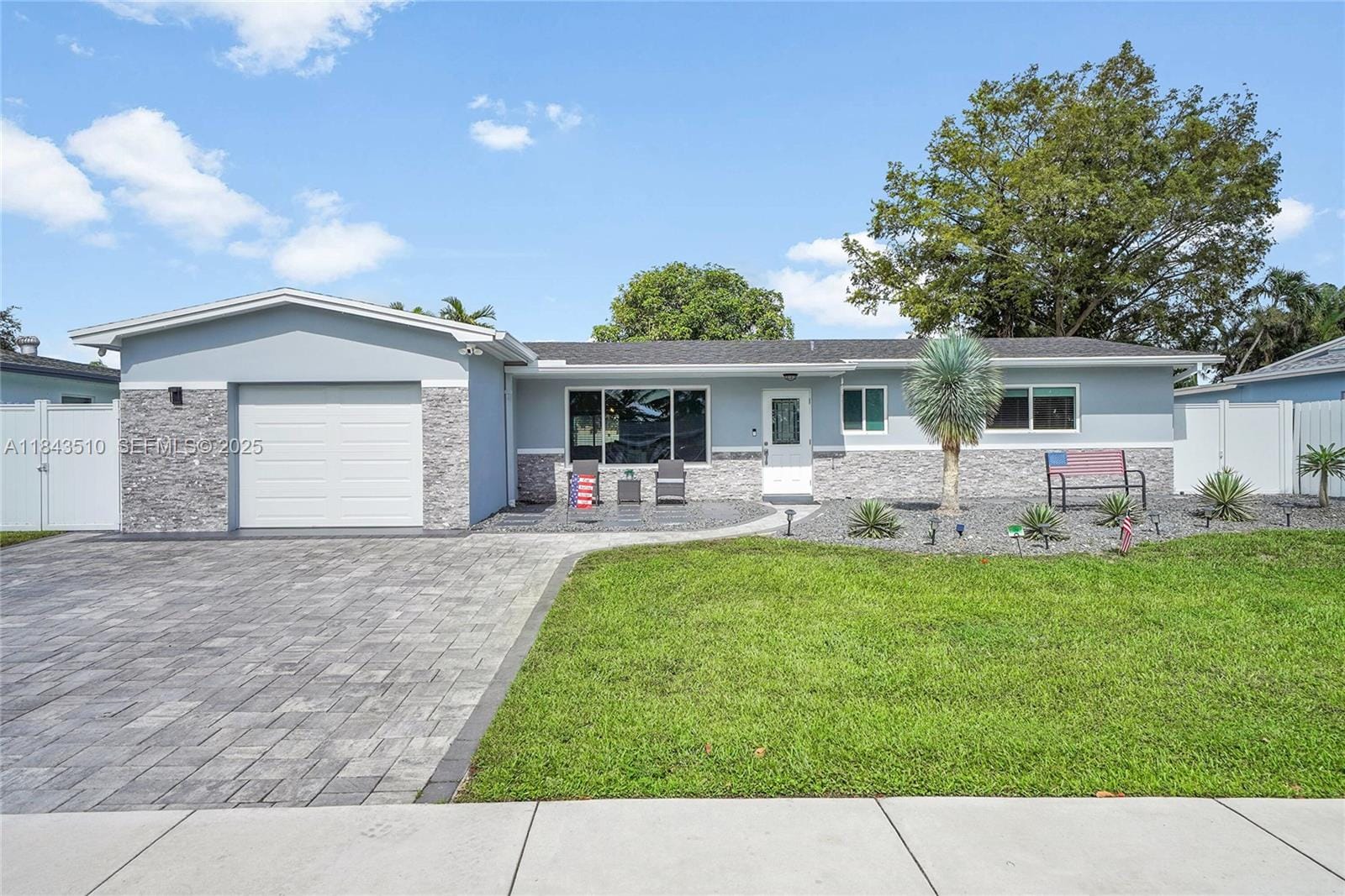 521 NW 93rd Terrace, Pembroke Pines, FL 33024 photo 4
