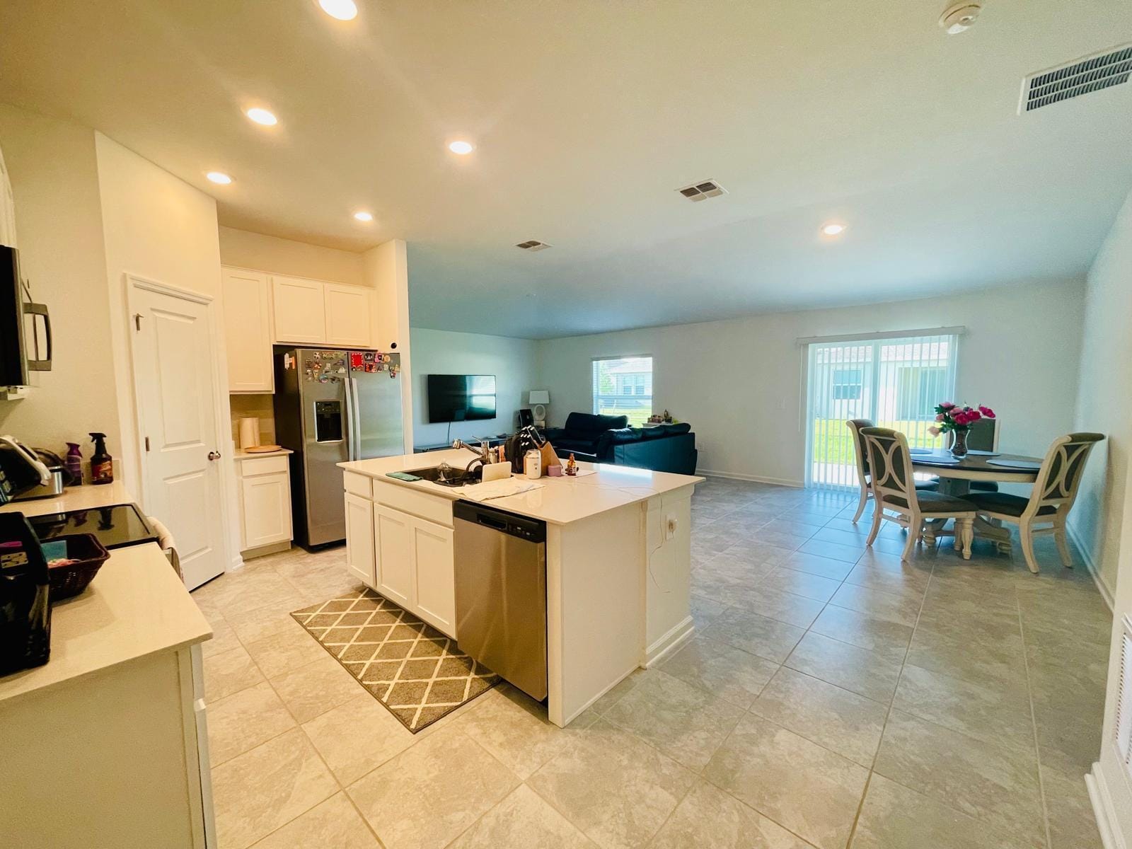 639 Daring Drive — photo 3