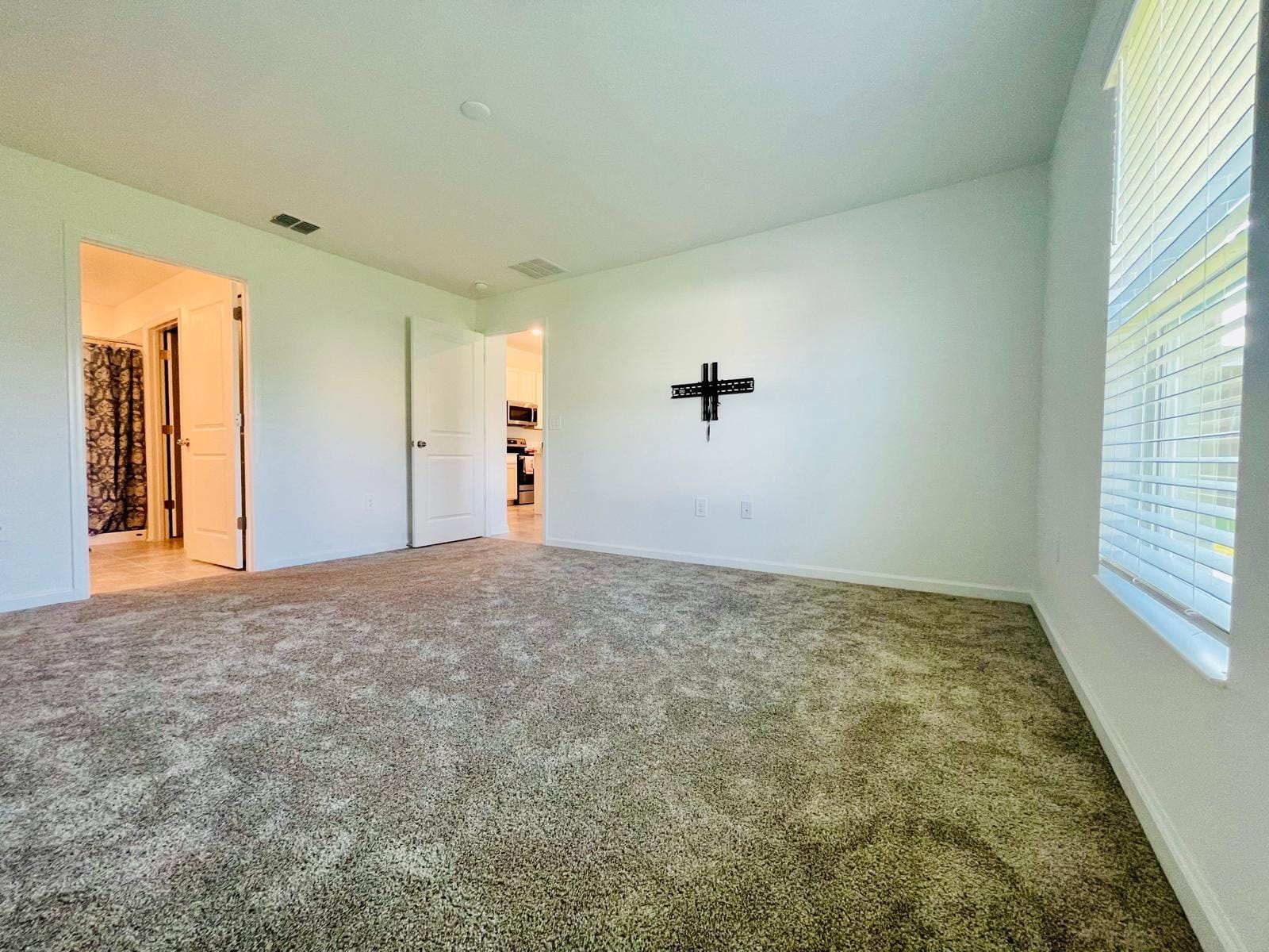 639 Daring Drive — photo 8