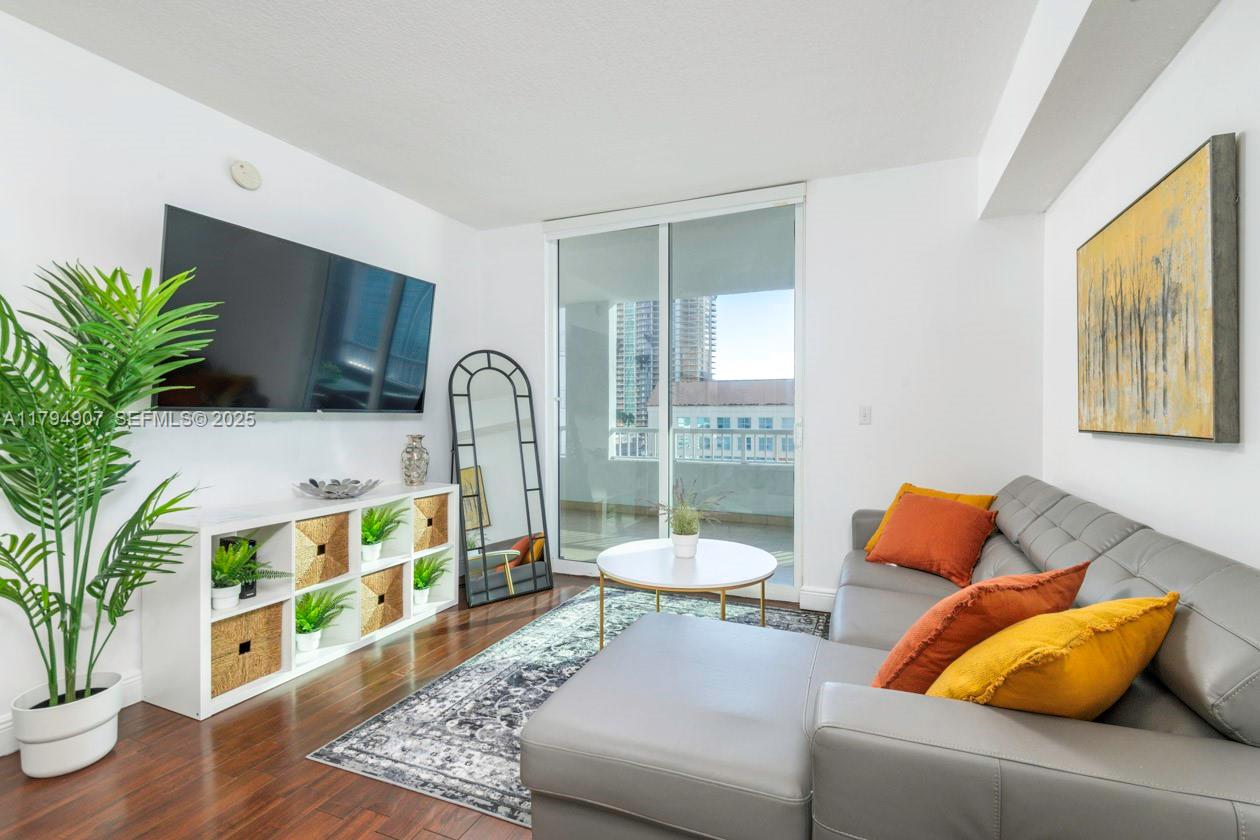170 SE 14th Street 1905, Miami, FL 33131, Miami