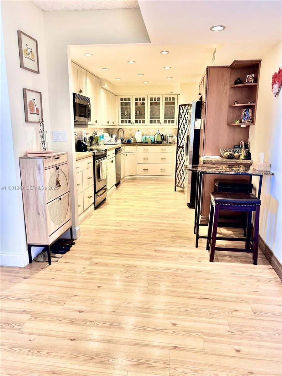 600 Three Islands Boulevard 905 — photo 2