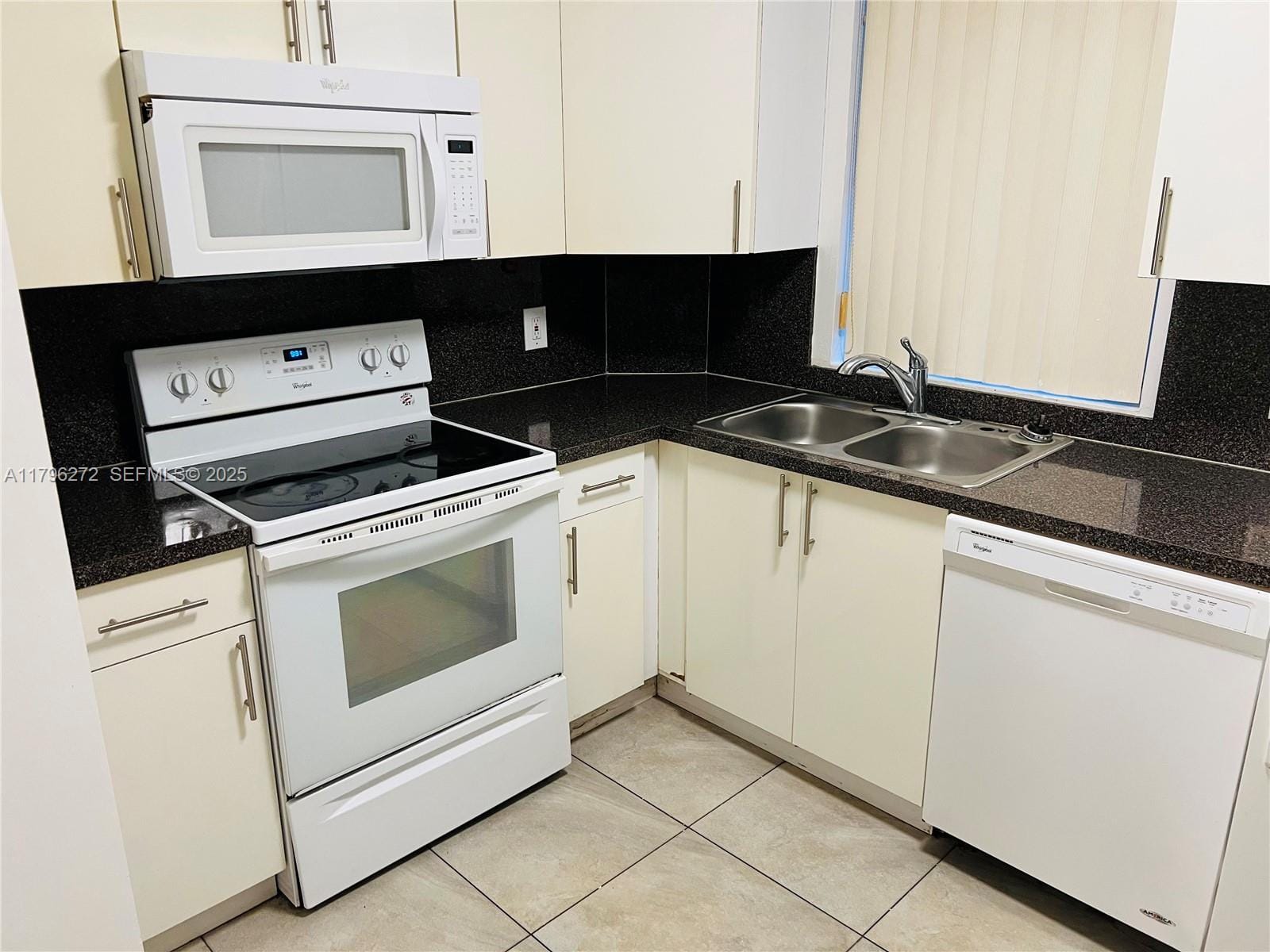 6115 NW 186th Street 202, Hialeah, FL 33015