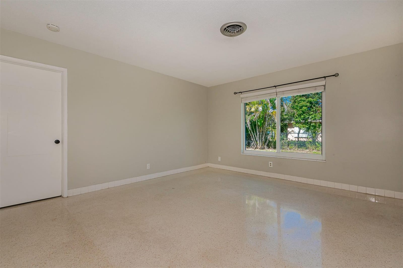 321 SE 1st Avenue, Pompano Beach, FL 33060 photo 12