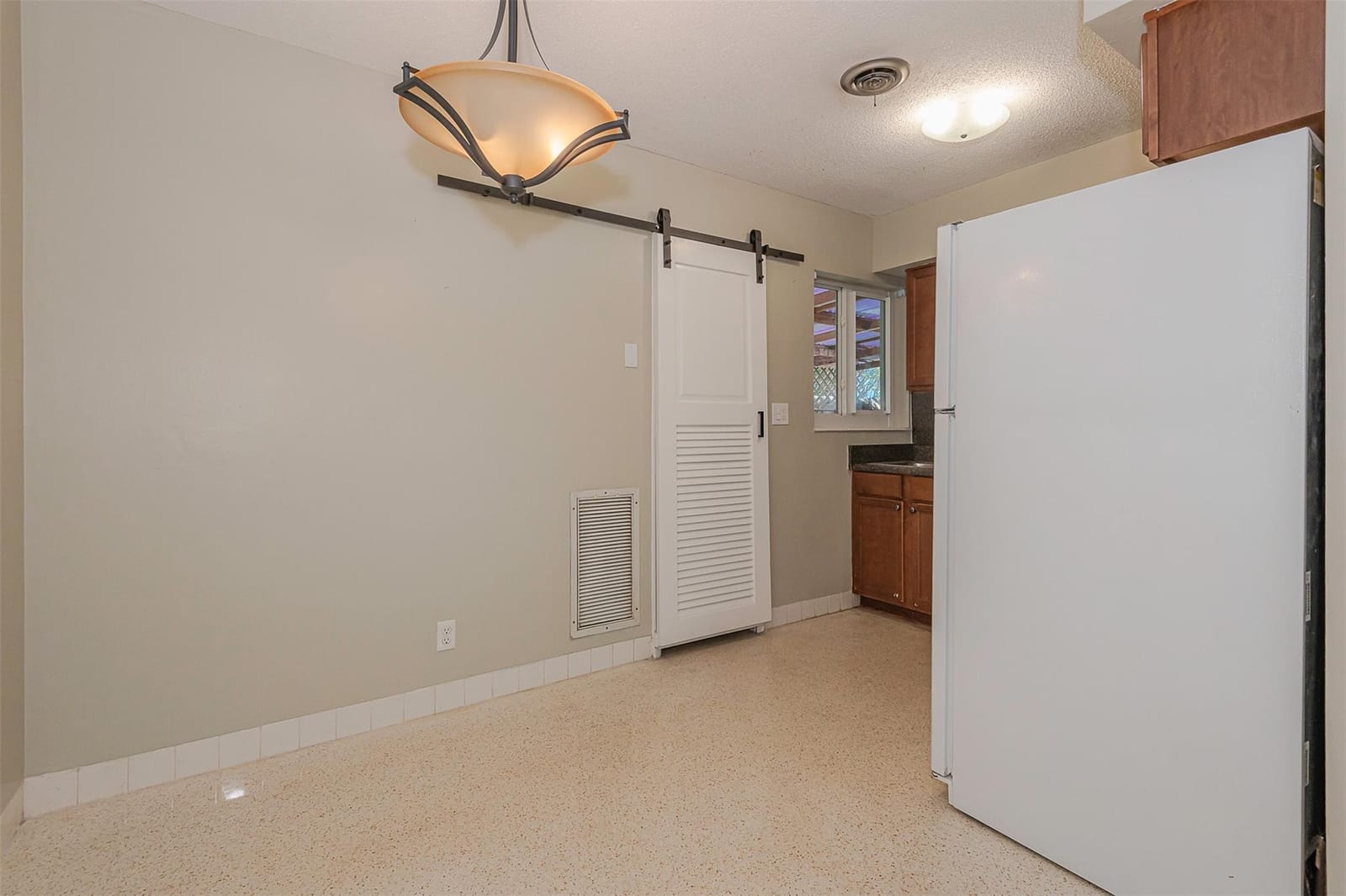 321 SE 1st Avenue, Pompano Beach, FL 33060 photo 9