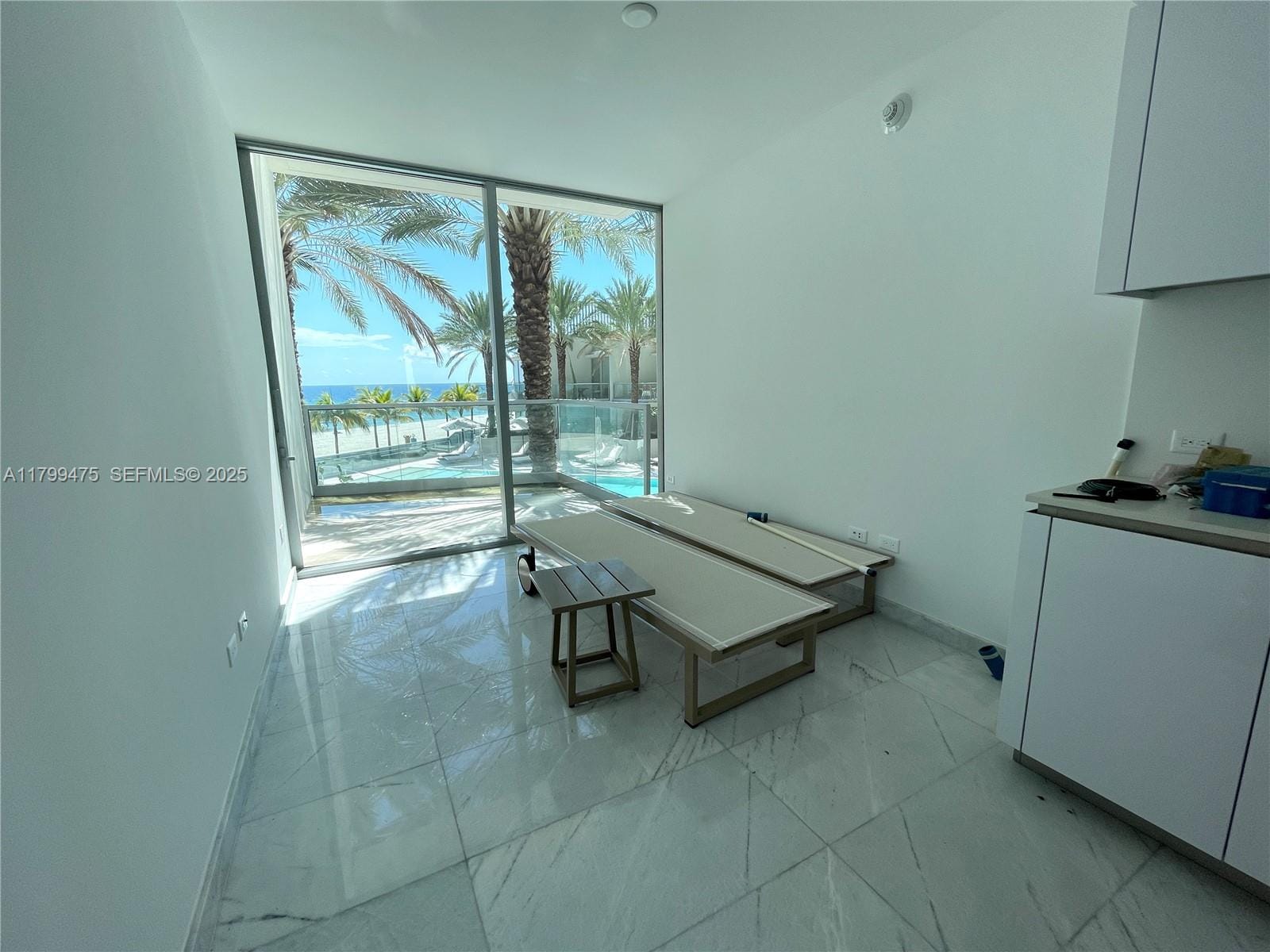 18501 Collins Avenue Cabana 22 — photo 3