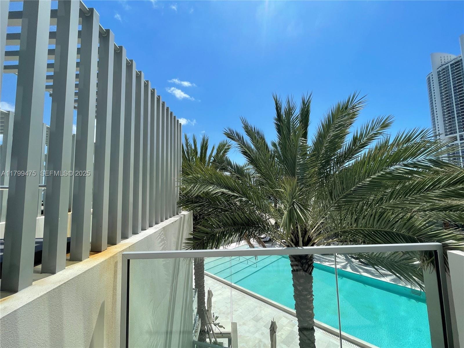 18501 Collins Avenue Cabana 22 — photo 6
