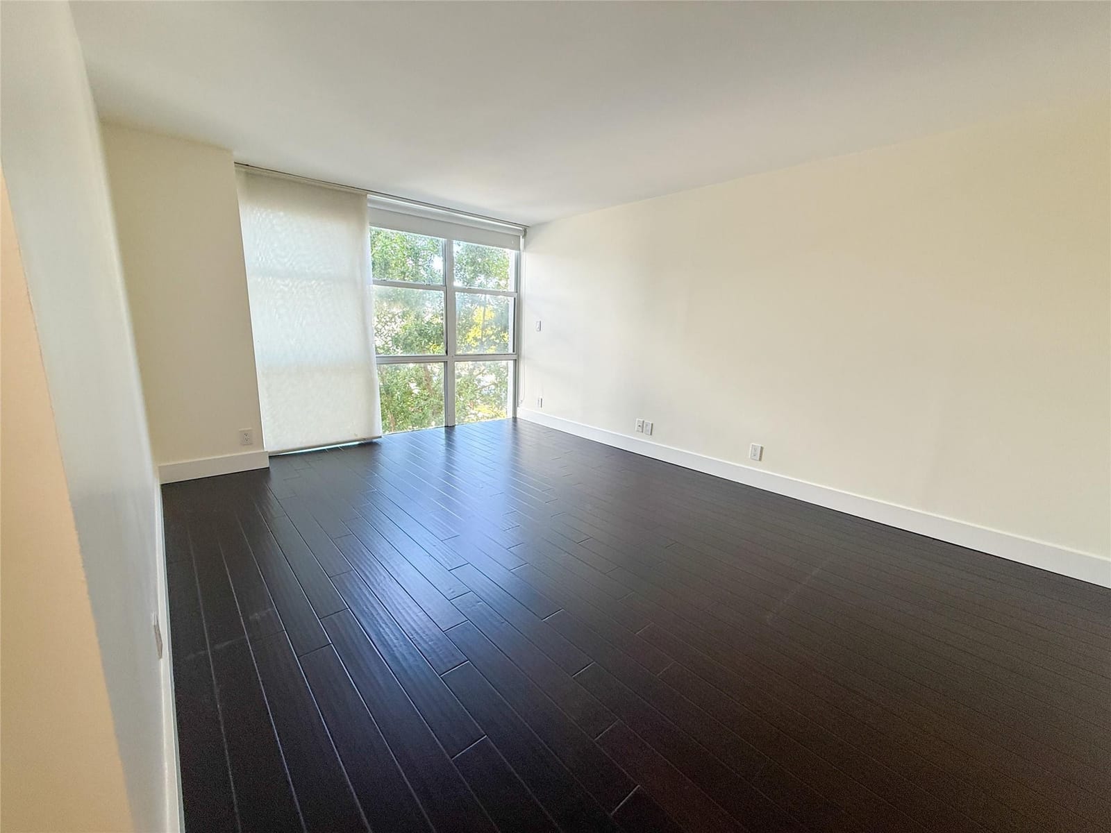 1000 Parkview Drive 319, Hallandale Beach, FL 33009 photo 18