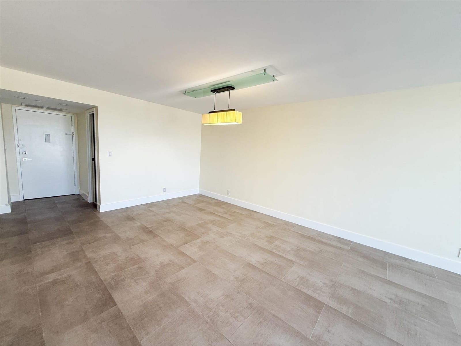 1000 Parkview Drive 319 — photo 10