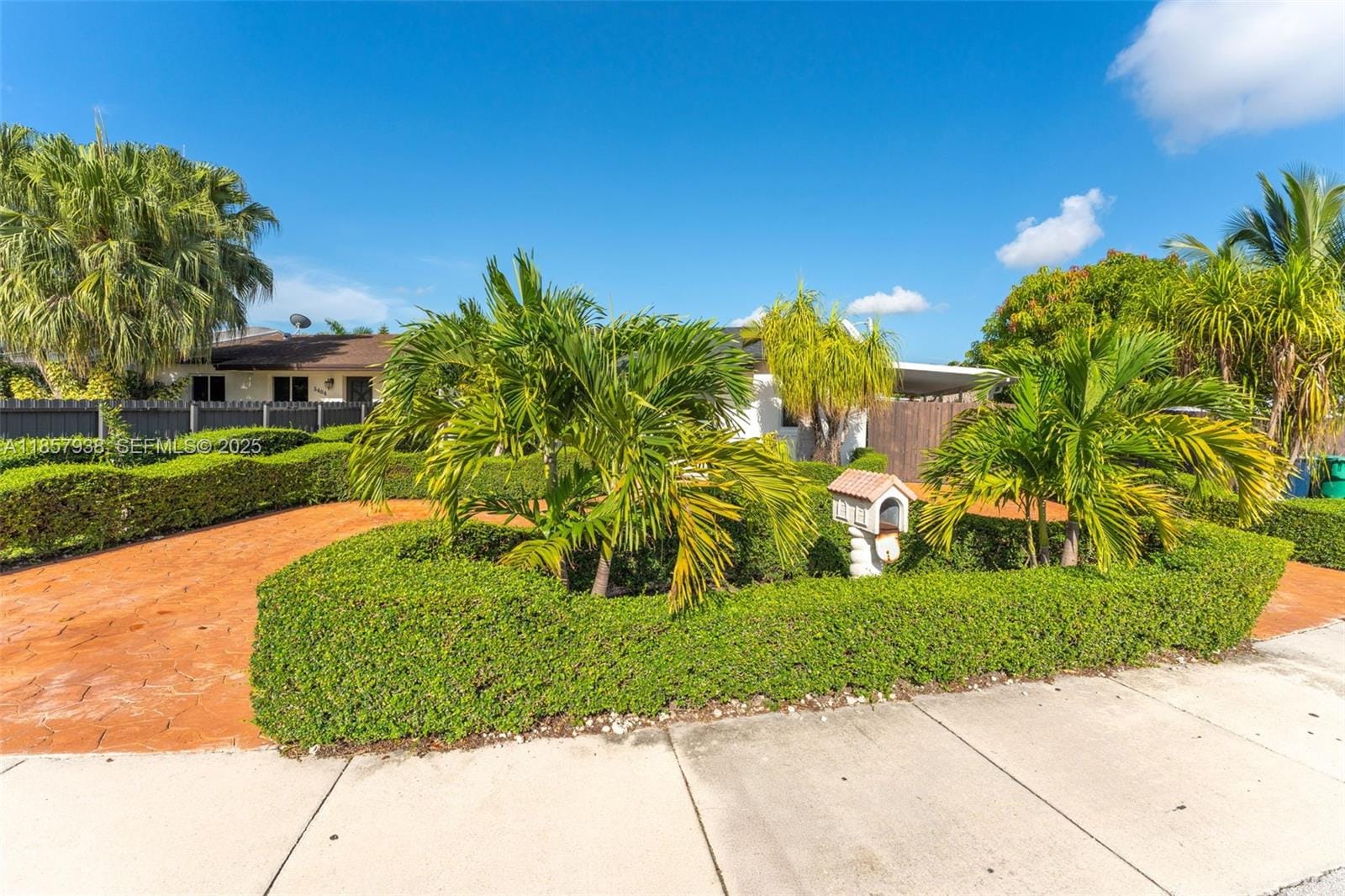 5400 SW 127th Way — photo 5