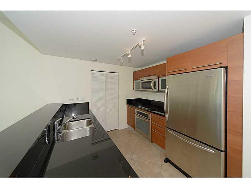 253 NE 2nd Street 2710 — photo 11