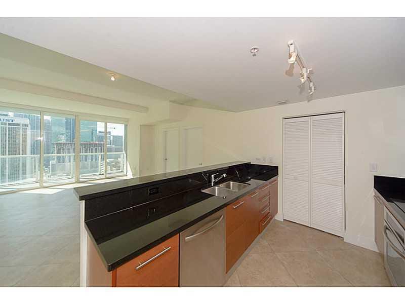 253 NE 2nd Street 2710 — photo 12