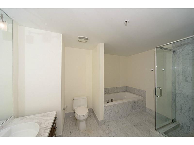 253 NE 2nd Street 2710, Miami, FL 33132 photo 16