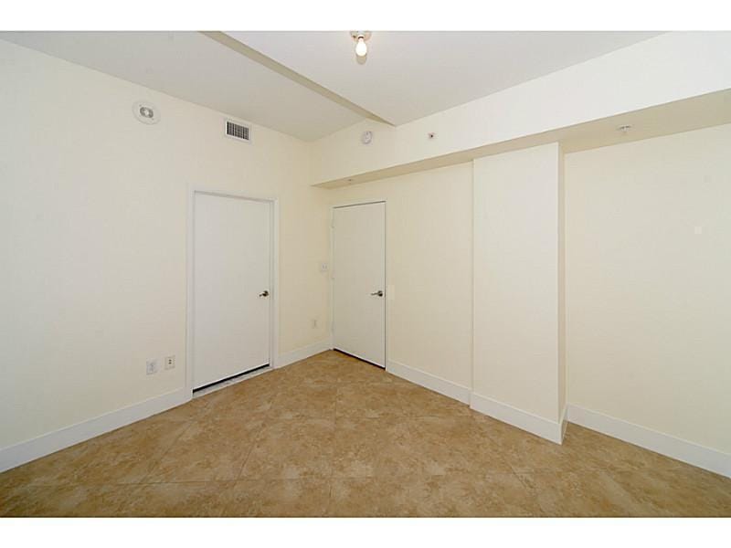 253 NE 2nd Street 2710, Miami, FL 33132 photo 19