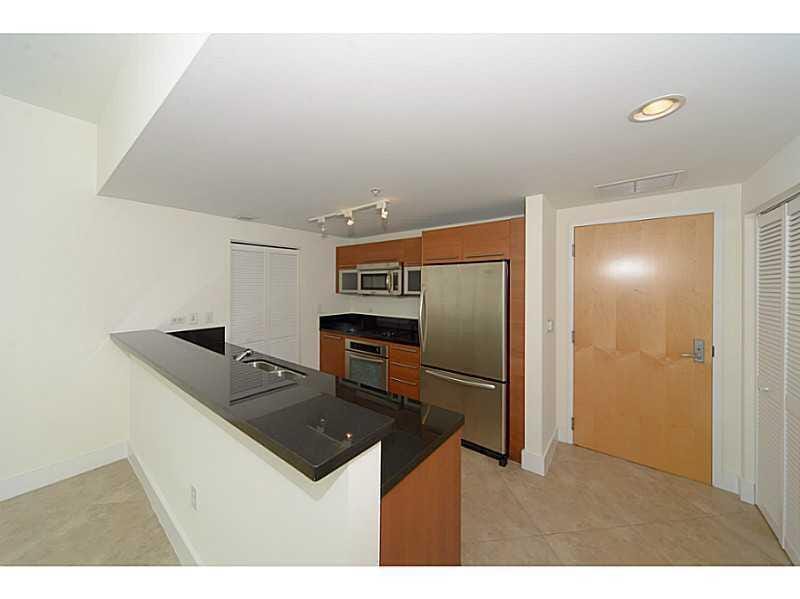 253 NE 2nd Street 2710 — photo 3