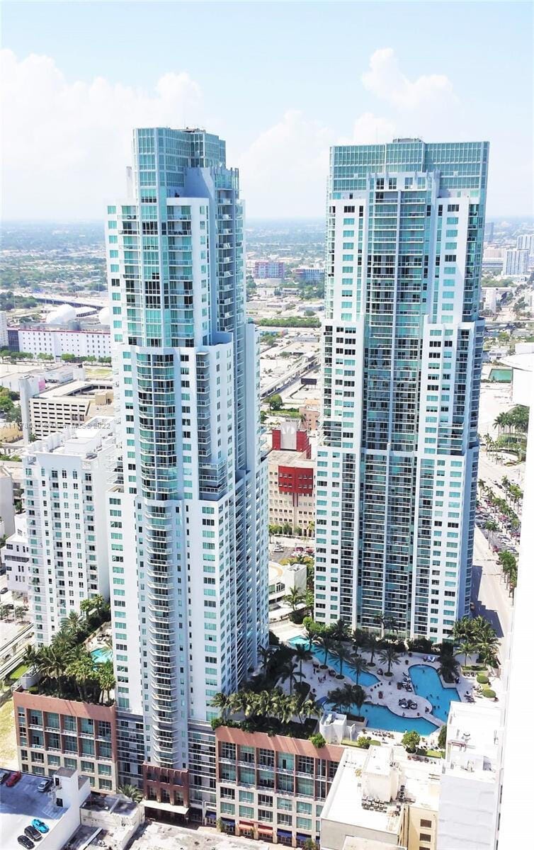 253 NE 2nd Street 2710, Miami, FL 33132 photo 29