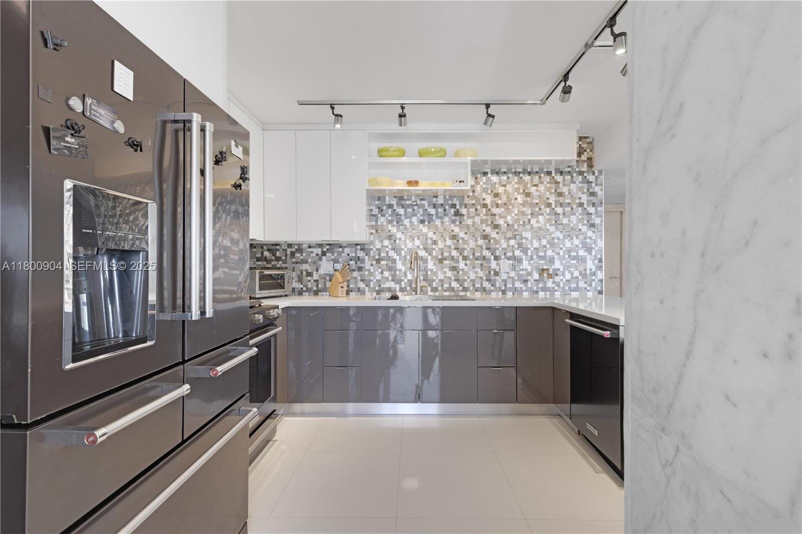 2030 S Ocean Drive 1707 — photo 8