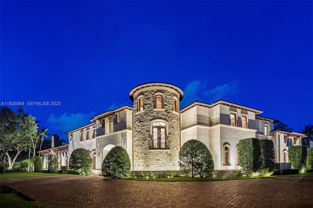 10101 SW 60th Court, sold in Martin Suburban Acres, Pinecrest, FL