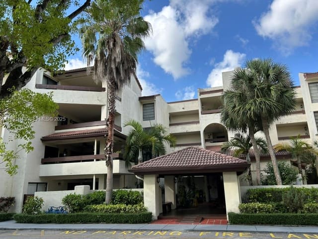 9040 SW 125th Avenue D105, Miami, FL 33186