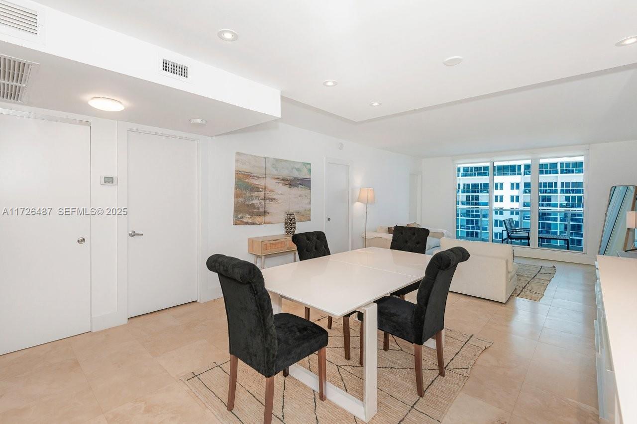 2301 Collins Avenue 1515 — photo 2
