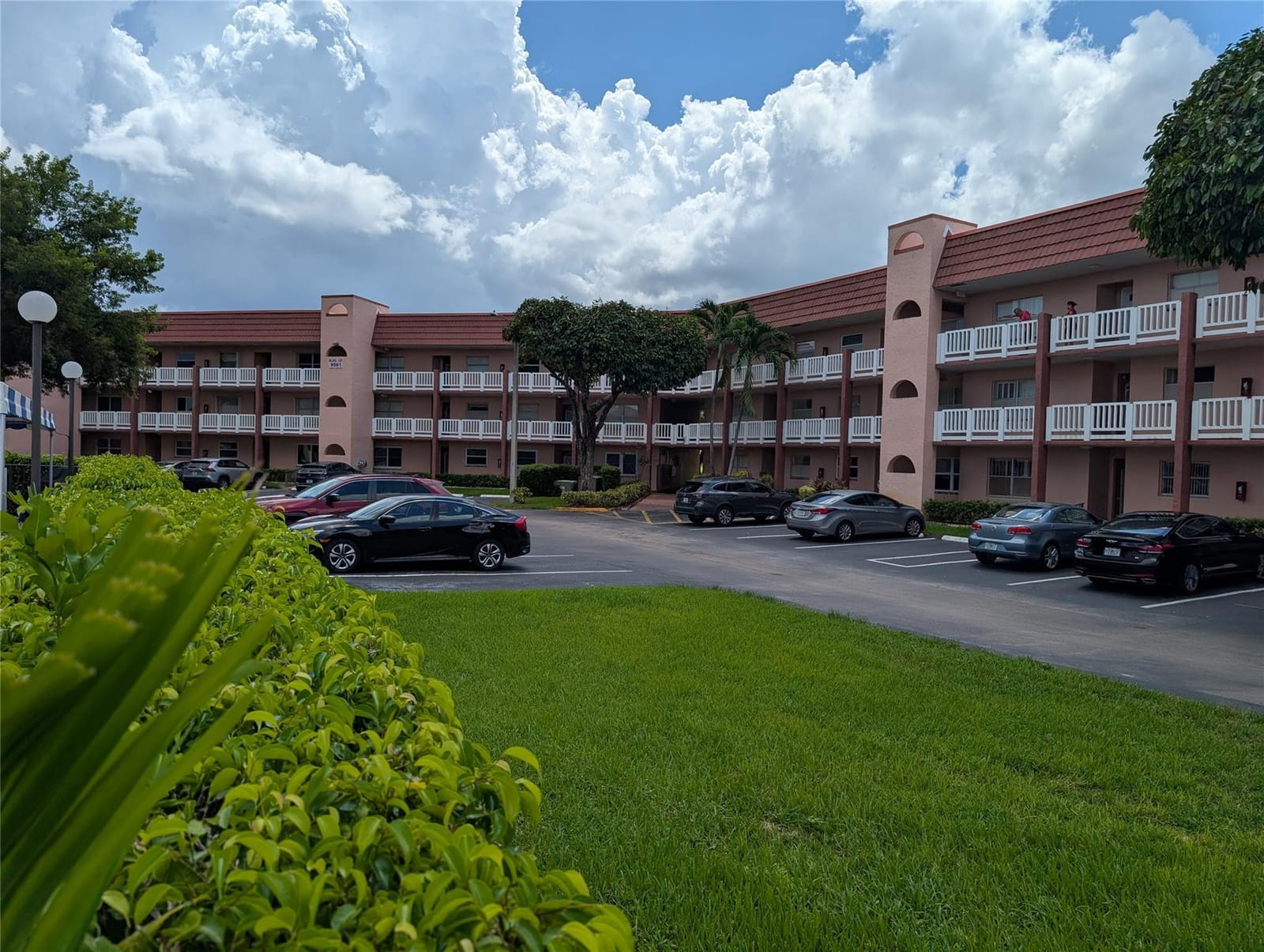 9561 Sunrise Lakes Boulevard 109, Sunrise, FL 33322