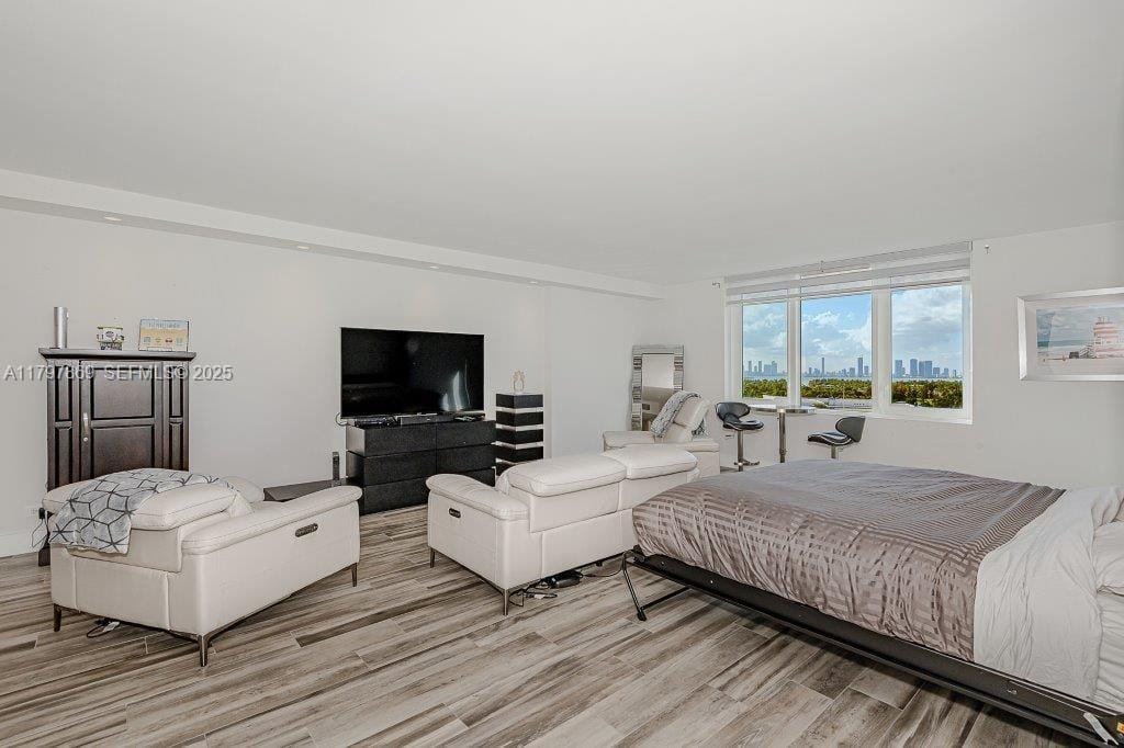 2301 Collins Avenue 1532 — photo 7