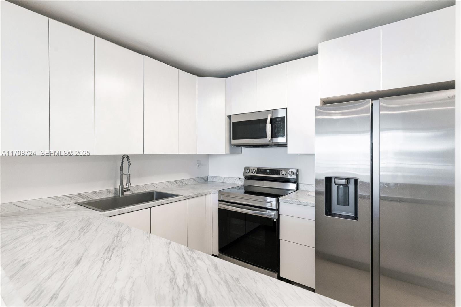 500 Three Islands Boulevard 801, Hallandale Beach, FL 33009 photo 13