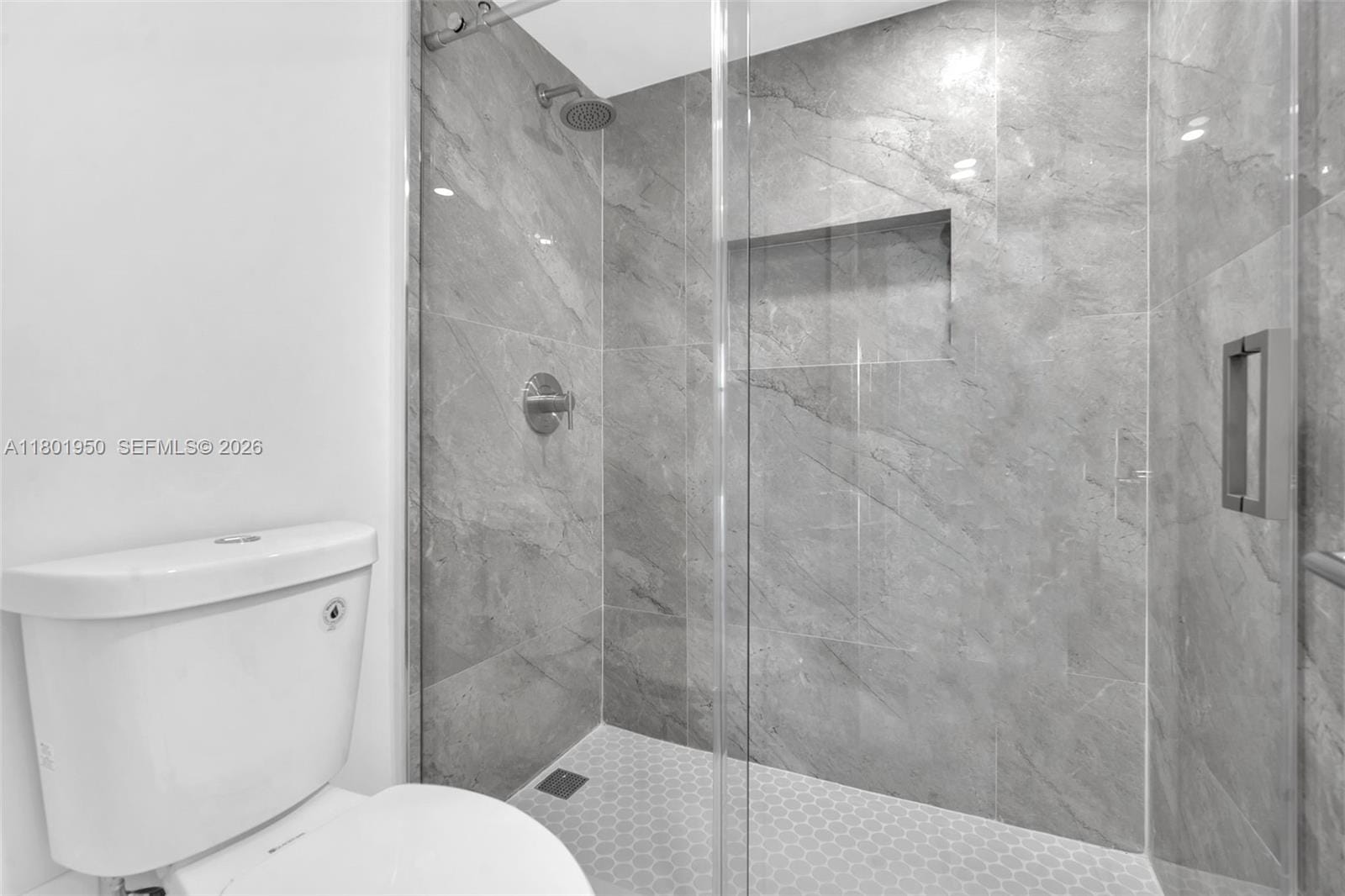 20335 W Country Club Drive 1108 — photo 12