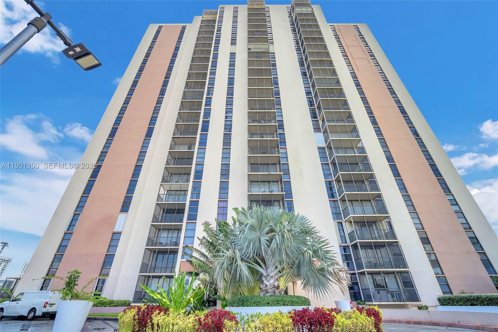 20335 W Country Club Drive 1108, Aventura, FL 33180 photo 22