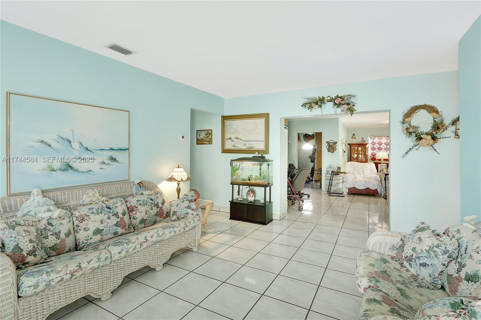 9299 Jamaica Drive — photo 2