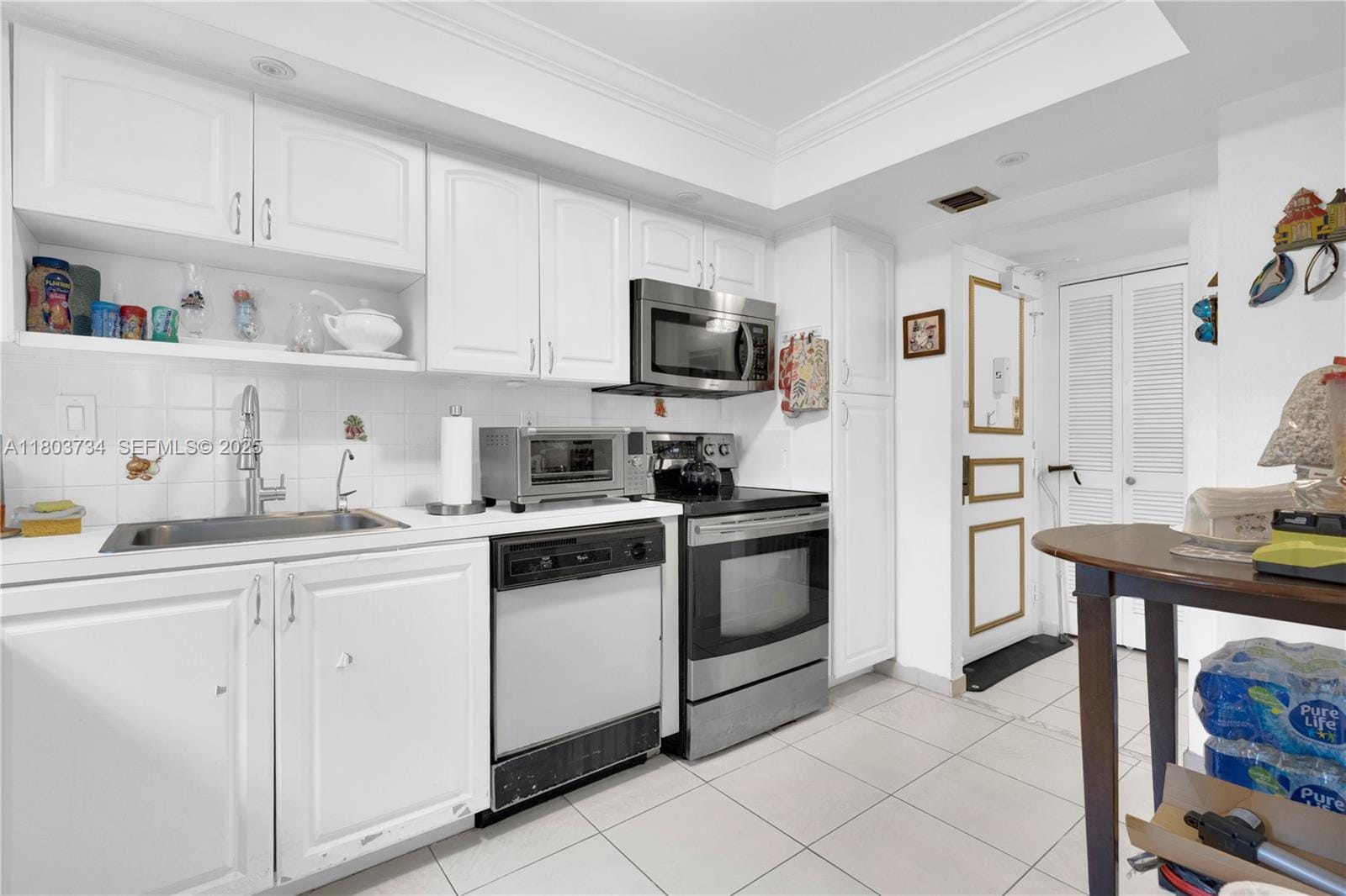 1400 Saint Charles Place L4, Pembroke Pines, FL 33026 photo 17