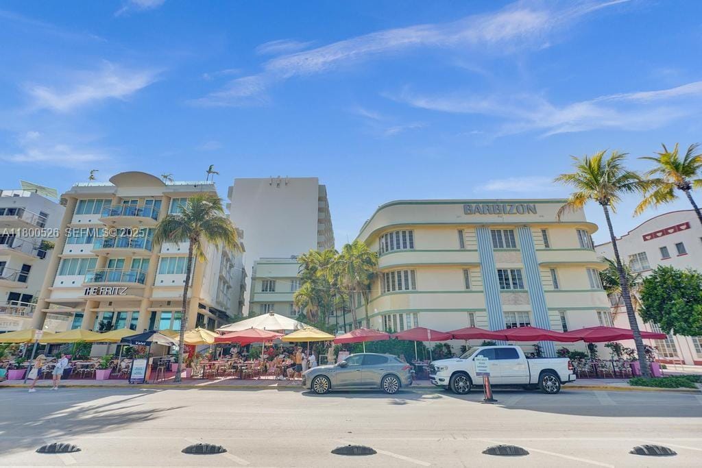 530 Ocean Drive 103, Miami Beach, FL 33139 photo 2