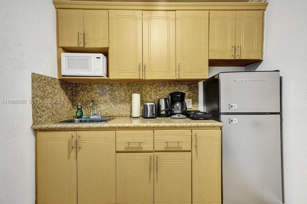 530 Ocean Drive 103, Miami Beach, FL 33139 photo 6