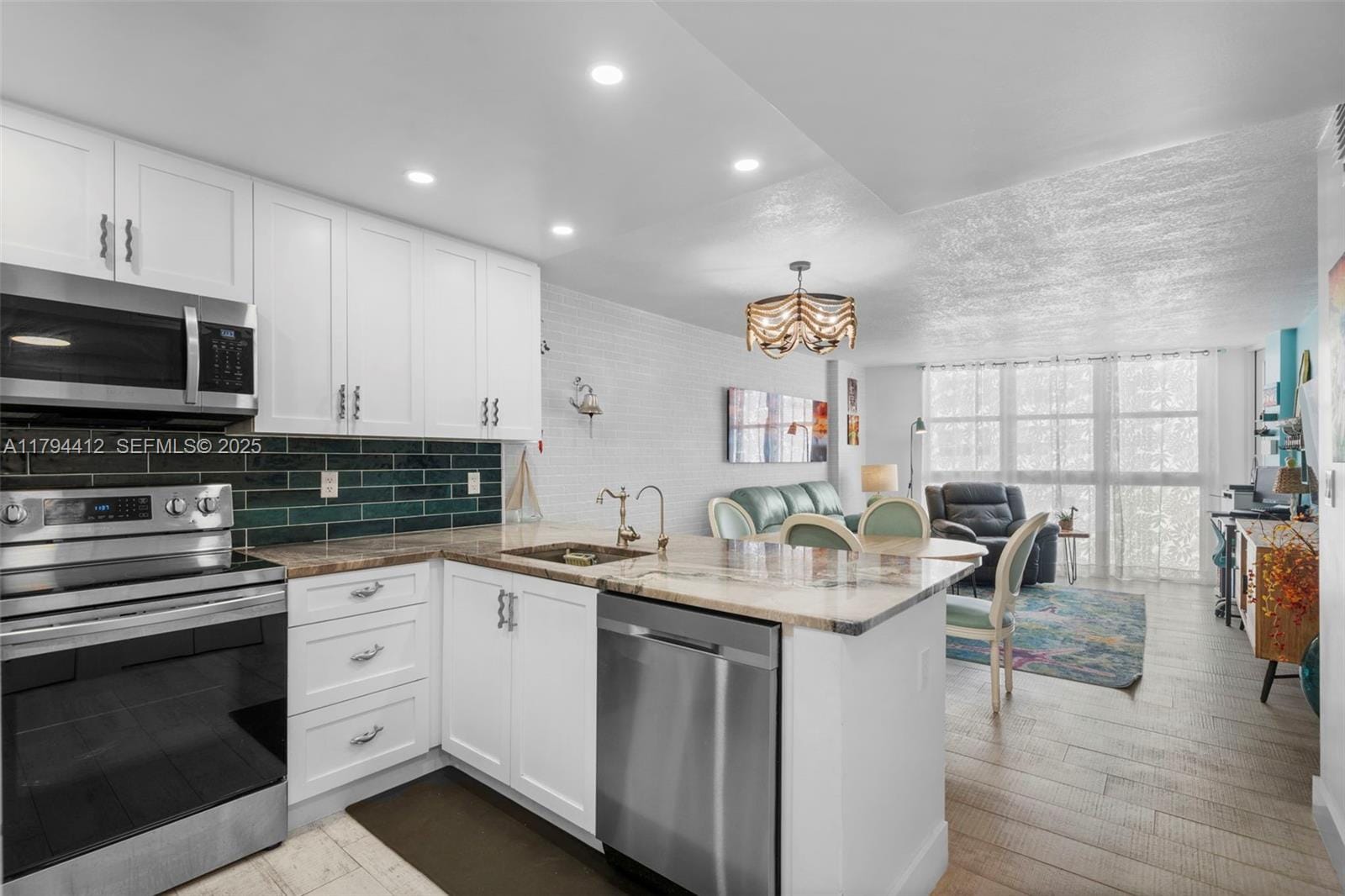 1228 West Avenue 605, Miami Beach, FL 33139 photo 3